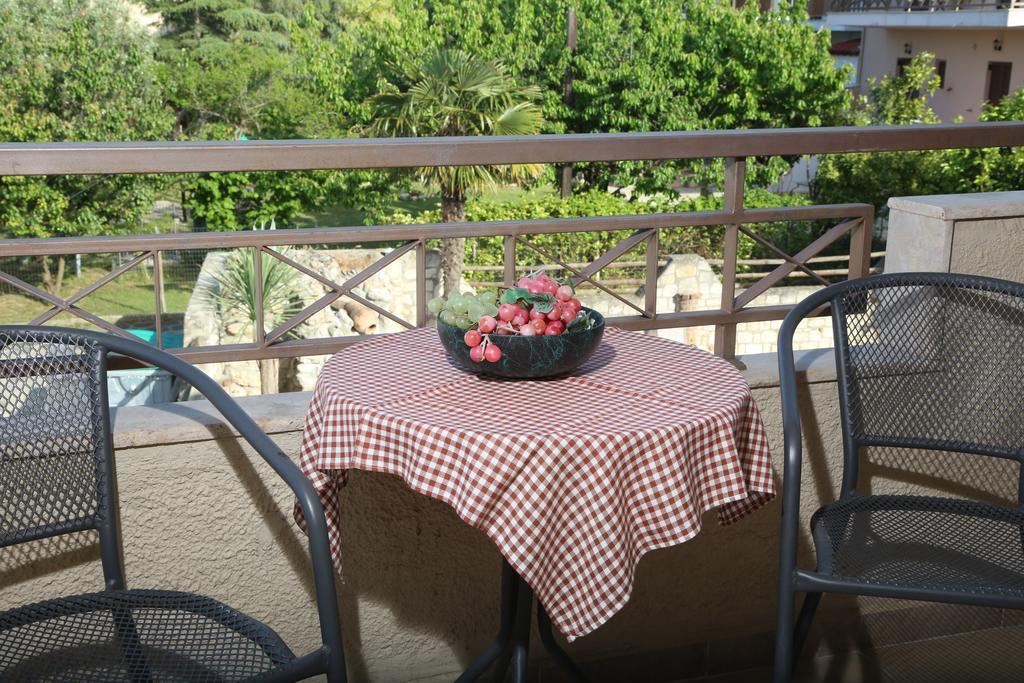 אפיטוס Hotel Zeus מראה חיצוני תמונה