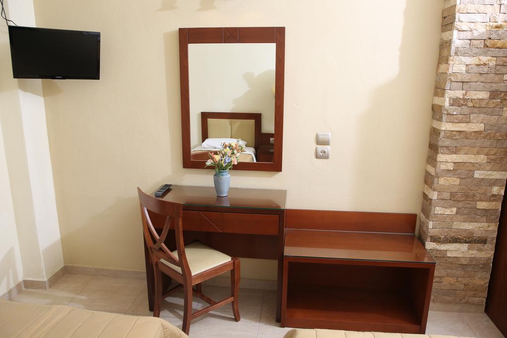 אפיטוס Hotel Zeus מראה חיצוני תמונה