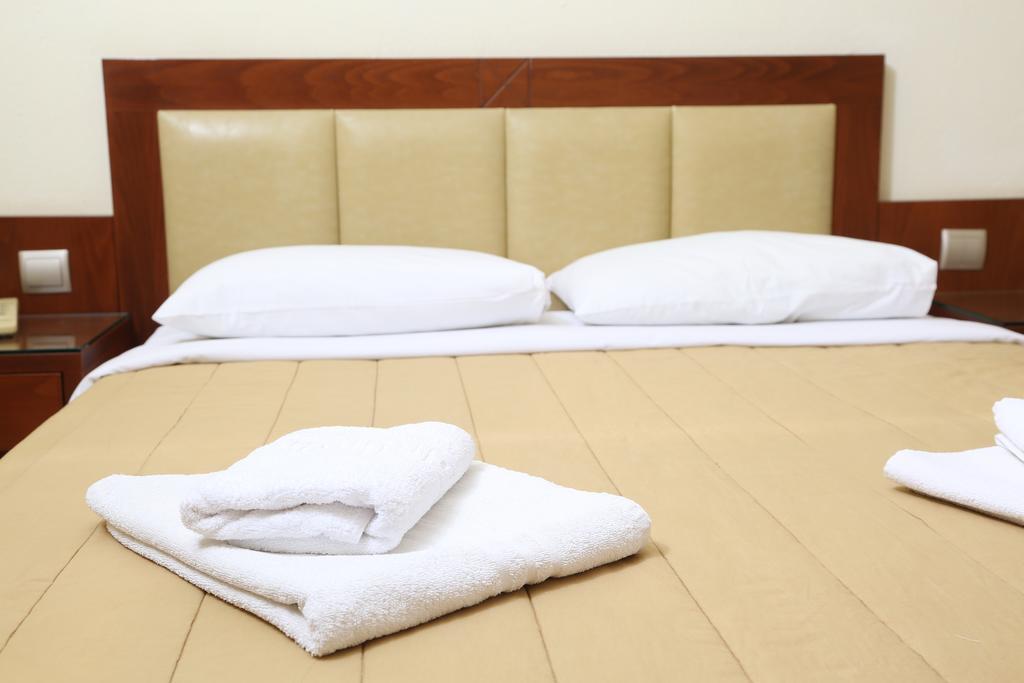אפיטוס Hotel Zeus מראה חיצוני תמונה