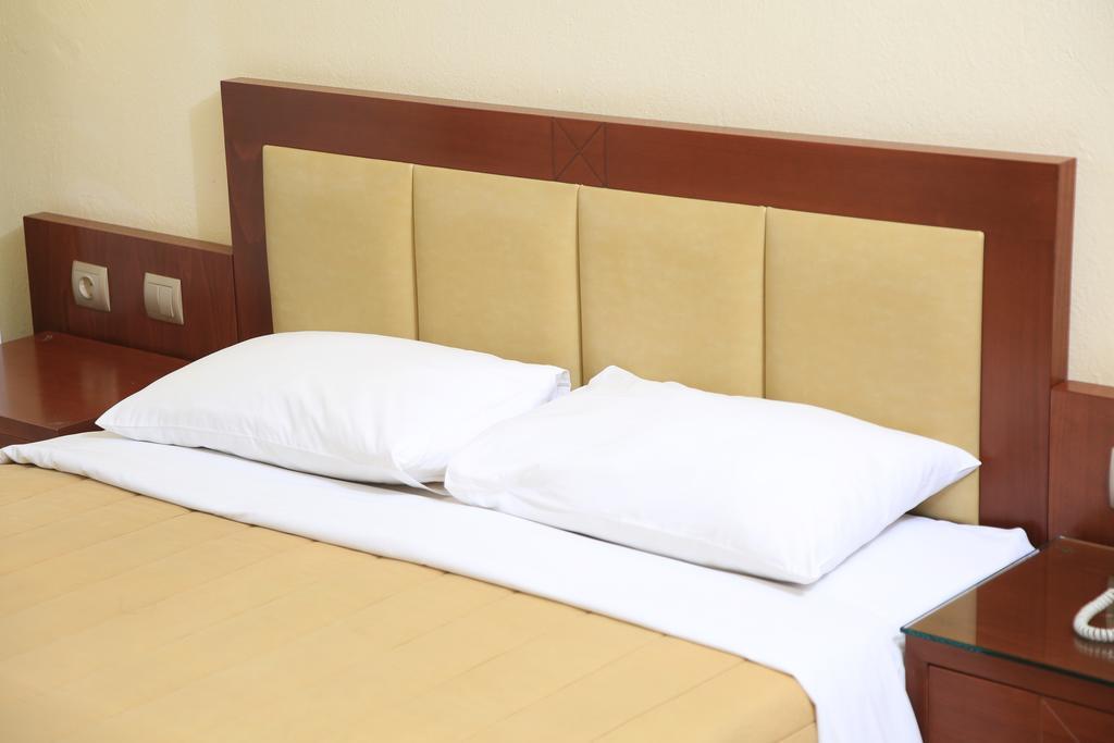 אפיטוס Hotel Zeus מראה חיצוני תמונה