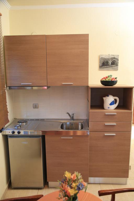 אפיטוס Hotel Zeus מראה חיצוני תמונה